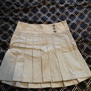 Le Chateau pleated skirt